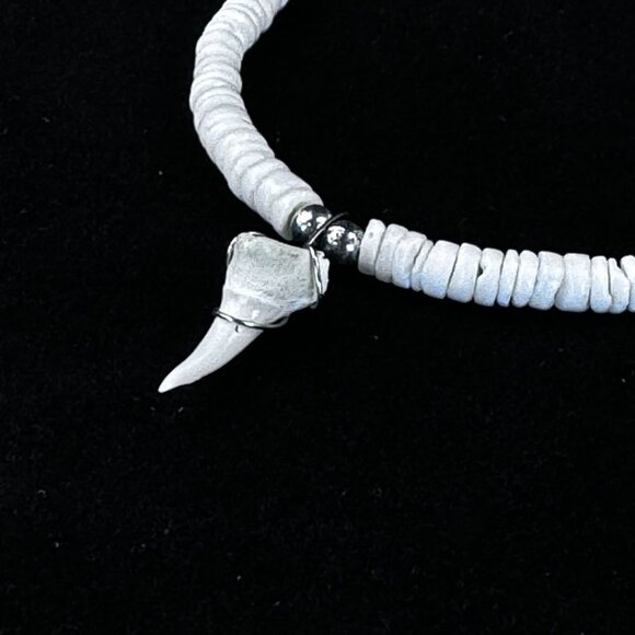 White Puka Shell Necklace With Shark Tooth Pendant Choker Barrel Clasp Beach 18" - Picture 7 of 12